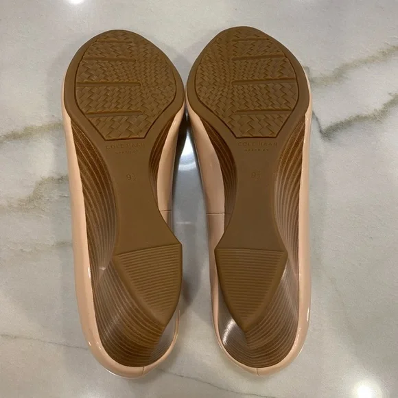 Cole Haan Wedge Heels Size 9.5 Nude Beige Peep Toe NWOB - Picture 11 of 16